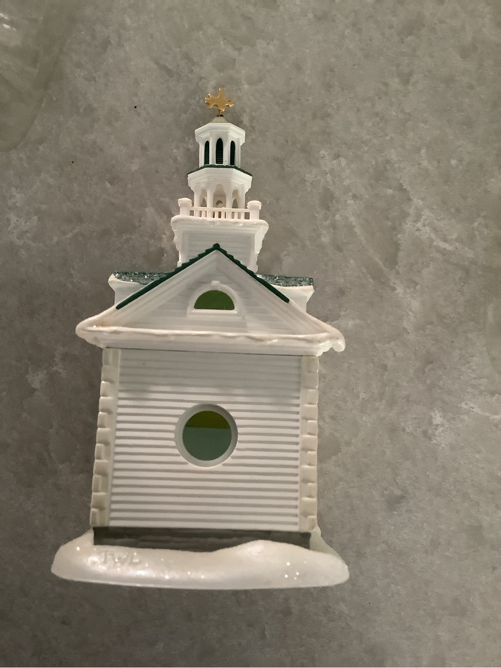 Hallmark Colonial Chruch - Picture 4 of 8